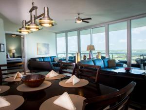 Frank Bella Luna-0003