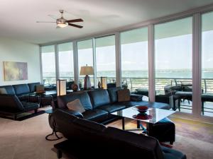 Frank Bella Luna-0006